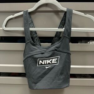 Nike Medium Support Sports Bra
